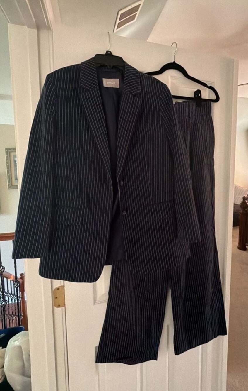 Everlane Pinstripe Blazer and Wide Leg Trouser Suit Set Size 4